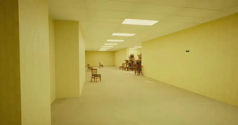 Un nouveau projet mystère pour le réalisateur de "Backrooms"